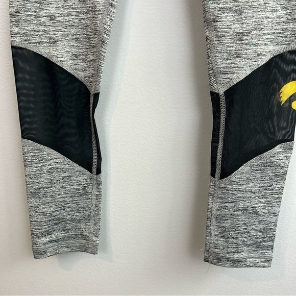 NWT Zoozatz NWT Williams Iowa Vitalize Hawkeye Leggings Size Small - Picture 7 of 11